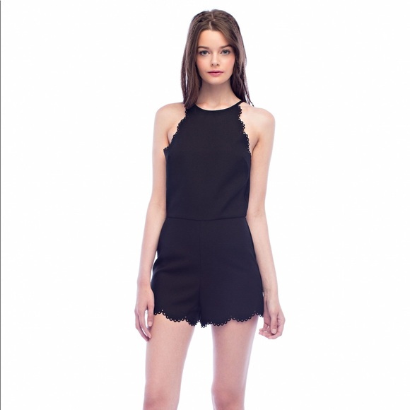 Scalloped Romper - Picture 5 of 5